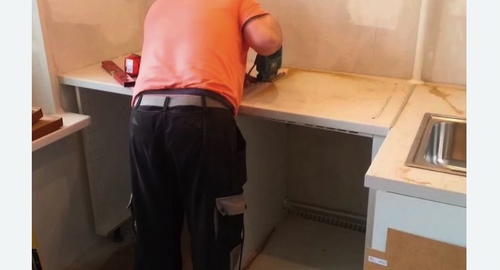 Сборка кухонного гарнитура. Чернушка